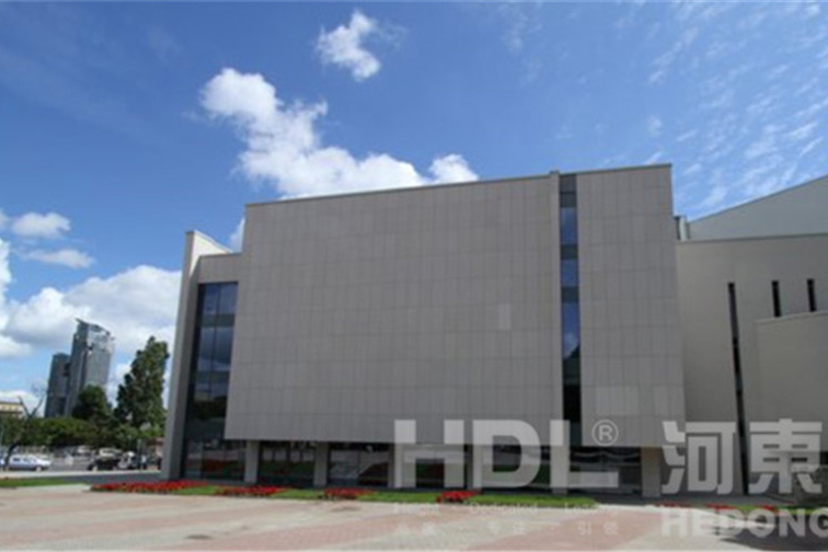 HDL舞臺燈光控制系統在波蘭格丁尼亞音樂劇場成功應用